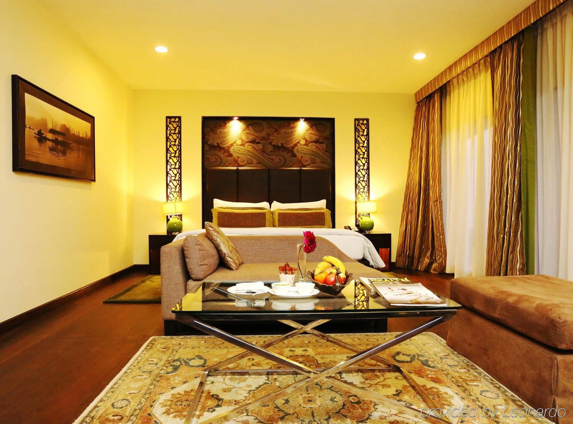 Taj Dal View Srinagar Hotel Exterior foto